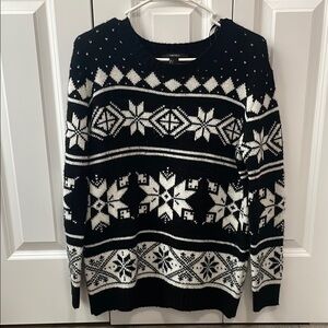 Black and White Patterned Sweater